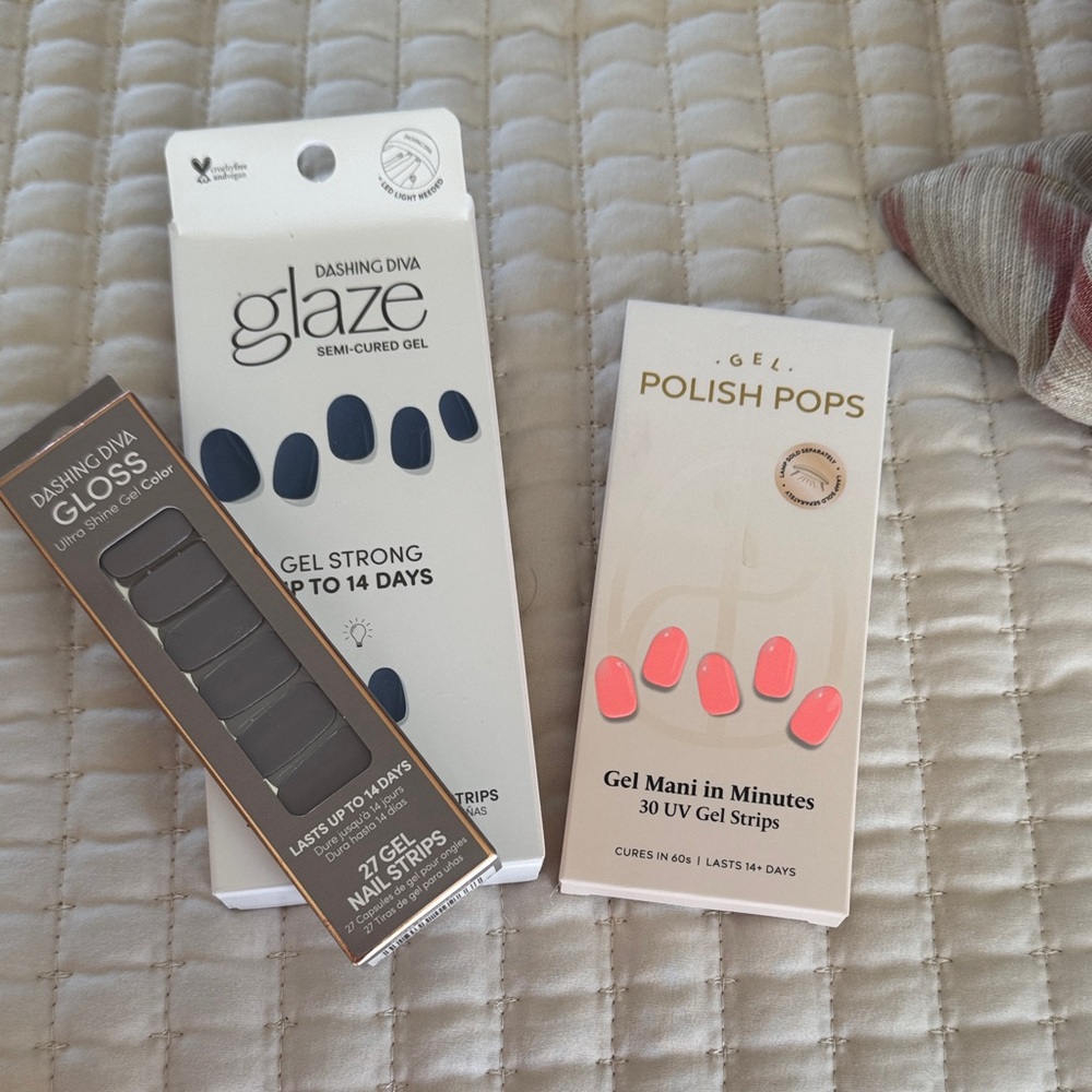 Dashing Diva Glaze Semi-Cured Gel Press-On Nails - Navy and Coral